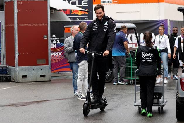 24.08.2024, xsvx, Motorsport FIA Formel 1, Großer Preis der Niederlande 2024 emspor, v.l. Teamchef Toto Wolff (Mercedes AMG Petronas) (FIA REGULATIONS PROHIBIT ANY USE OF PHOTOGRAPHS as IMAGE SEQUENCES and or QUASI-VIDEO) Zandvoort