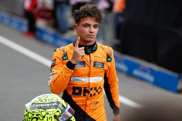 NORRIS Lando (gbr), McLaren F1 Team MCL38, portrait pole position during the Formula 1 Heineken Dutch Grand Prix 2024, 15th round of the 2024 Formula One World Championship, WM, Weltmeisterschaft from August 23 to 25, 2024 on the Circuit Zandvoort, in Zandvoort, Netherlands - F1 - DUTCH GRAND PRIX 2024 DPPI Panoramic  240824_R15_OLANDA_DP_F12024GP15NED_JK506163