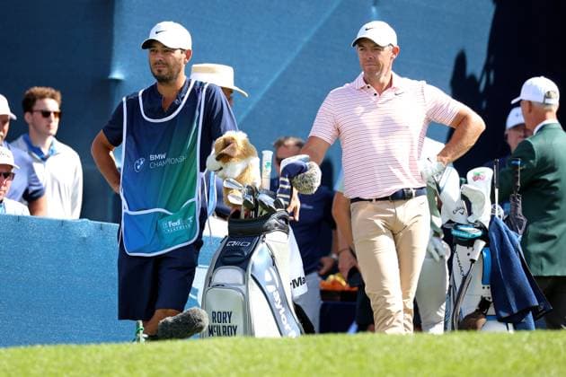 CASTLE ROCK, CO - AUGUST 24: PGA, Golf Herren golfer Rory McIlroy waits on the first tee during the third round of the PGA FedExCup BMW Championship on August 24th, 2024, at Castle Pines Golf Club in Castle Rock, Colorado. (Photo by Brian Spurlock Icon Sportswire) GOLF: AUG 24 PGA FedExCup Playoffs - BMW Championship EDITORIAL USE ONLY Icon24082418