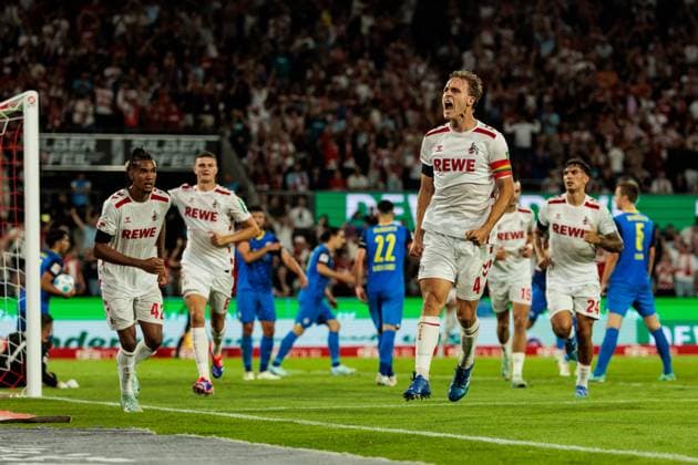 2. Fußball Bundesliga: 1. FC Köln - Eintracht Braunschweig; 24.08.2024 Jubel zum 1:0 durch Timo Hübers (1. FC Köln, 4) 2. Fußball Bundesliga, 1. FC Köln - Eintracht Braunschweig, Köln, Rheinenergiestadion am 24.08.2024 DFL REGULATIONS PROHIBIT ANY USE OF PHOTOGRAPHS AS IMAGE SEQUENCES AND OR QUASI-VIDEO.