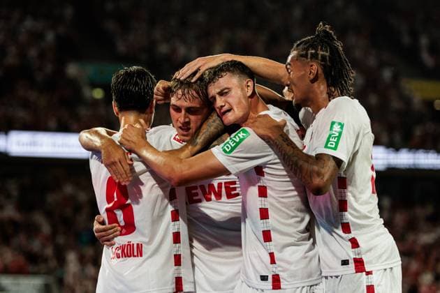 2. Fußball Bundesliga: 1. FC Köln - Eintracht Braunschweig; 24.08.2024 Jubel zum 1:0 durch Timo Hübers (1. FC Köln, 4) 2. Fußball Bundesliga, 1. FC Köln - Eintracht Braunschweig, Köln, Rheinenergiestadion am 24.08.2024 DFL REGULATIONS PROHIBIT ANY USE OF PHOTOGRAPHS AS IMAGE SEQUENCES AND OR QUASI-VIDEO.