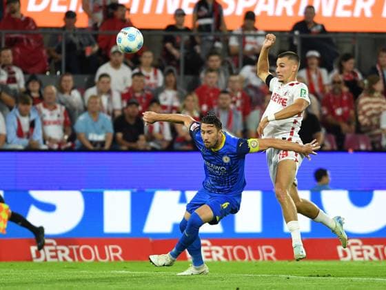 24.08.2024, Cologne, Germany, Rhein-Energie-Stadium, 1. FC Koeln vs Eintracht Braunschweig - 2. Bundesliga, Ermin Bicakcic (Eintracht Braunschweig) und Tim Lemperle (1. FC Koeln) im Zweikampf (Foto Ralf Treese) DFB DFL REGULATIONS PROHIBIT ANY USE OF PHOTOGRAPHS AS IMAGE SEQUENCES AND OR QUASI-VIDEO. Cologne Rhein-Energie-Stadium North Rhine-Westphalia Germany