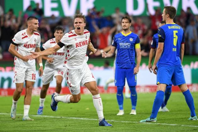 Sport Themen der Woche KW34 Sport Bilder des Tages 24.08.2024, Cologne, Germany, Rhein-Energie-Stadium, 1. FC Koeln vs Eintracht Braunschweig - 2. Bundesliga, Timo Huebers (1. FC Koeln) Torjubel, jubelt nach seinem Treffer zum 1:0 (Foto Ralf Treese) DFB DFL REGULATIONS PROHIBIT ANY USE OF PHOTOGRAPHS AS IMAGE SEQUENCES AND OR QUASI-VIDEO. Cologne Rhein-Energie-Stadium North Rhine-Westphalia Germany *** 24 08 2024, Cologne, Germany, Rhein Energie Stadium, 1 FC Koeln vs Eintracht Braunschweig 2 Bundesliga, Timo Huebers 1 FC Koeln goal celebration, cheers after his goal to 1 0 Photo Ralf Treese DFB DFL REGULATIONS PROHIBIT ANY USE OF PHOTOGRAPHS AS IMAGE SEQUENCES AND OR QUASI VIDEO Cologne Rhein Energie Stadium North Rhine Westphalia Germany 521_KOEBRA20240824_034 Treese-521