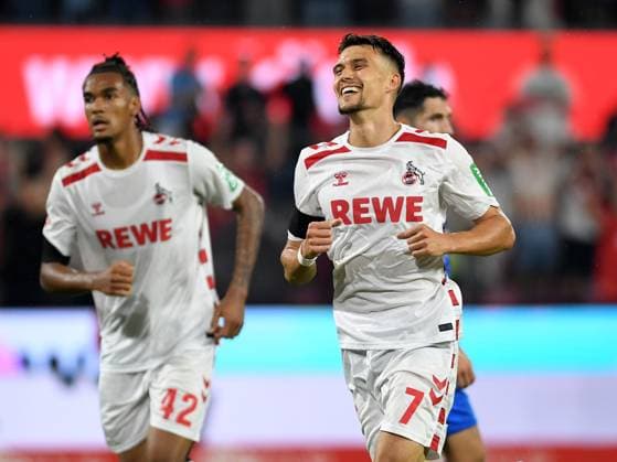 Koeln, Deutschland, 24.08.24: Dejan Ljubicic (1. FC Köln) Torjubel, jubelt nach seinem Treffer zum 2:0 waehrend des Spiels der 2. Bundesliga zwischen 1. FC Koeln vs Eintracht Braunschweig im Rhein-Energie-Stadion am 24. August 2024 in Koeln, Deutschland. (Foto von Ralf Treese DeFodi Images) Cologne, Germany, 24.08.24: Dejan Ljubicic (1. FC Köln) celebrates after scoring his team™s second goal during the 2. Bundesliga match between 1. FC Koeln vs Eintracht Braunschweig at Rhein-Energie-Stadium on August 24, 2024 in Cologne, Germany. (Photo by Ralf Treese DeFodi Images) DFB DFL REGULATIONS PROHIBIT ANY USE OF PHOTOGRAPHS AS IMAGE SEQUENCES AND OR QUASI-VIDEO. Defodi-521_KOEBRA20240824_040