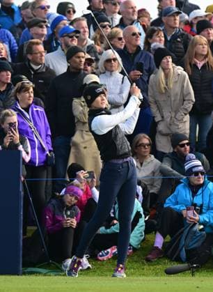 Nelly Korda on the 11th Tee as the crowd look on AIG Women s Open, Day Three, Golf, St. Andrews, Scotland, UK - 24 Aug 2024  Copyright: xGreigxCowie Shutterstockx 14655900av