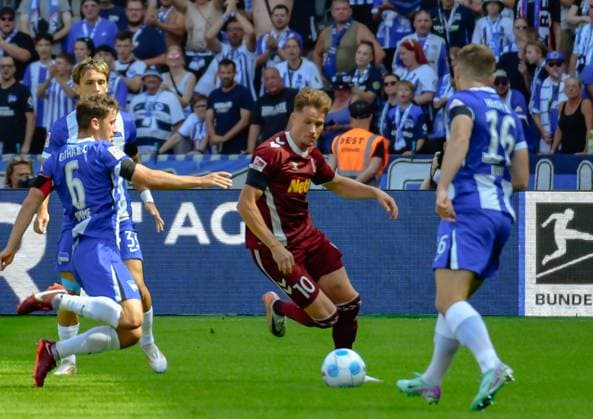 Fussball 2.Bundesliga, Hertha BSC Berlin - Jahn Regensburg 24.08.2024, xdanx, Fussball 2.Bundesliga, Hertha BSC Berlin - Jahn Regensburg emspor, v.l. Diego Demme (Hertha BSC 6),Christian Viet (SSV Jahn Regensburg 10),Jonjoe Kenny(Hertha BSC 16),Zweikampf, Duell, Kampf, tackle (DFL DFB REGULATIONS PROHIBIT ANY USE OF PHOTOGRAPHS as IMAGE SEQUENCES and or QUASI-VIDEO) Daniel Lakomski Mix1Press Berlin Olympiastadion Berlin Deutschland (DEU)