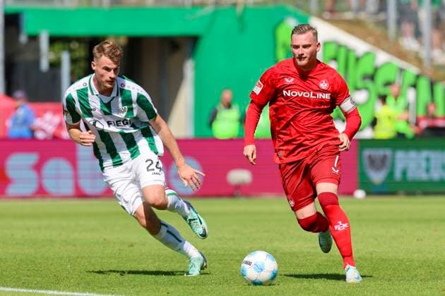 Niko Koulis (SC Preussen Muenster) und Marlon Ritter (1. FC Kaiserslautern) kaempfen um den Ball, 2. Bundesliga, Preußen Münster vs 1. FC Kaiserslautern, Preußenstadion am 24. August 2024 in Münster, Deutschland. (Foto von Marco Steinbrenner DeFodi Images) Niko Koulis (SC Preussen Muenster) und Marlon Ritter (1. FC Kaiserslautern) battle for the ball, 2. Bundesliga, Preußen Münster vs 1. FC Kaiserslautern, Preußenstadion, August 24, 2024 in Münster, Germany. (Photo by Marco Steinbrenner DeFodi Images) DFB DFL REGULATIONS PROHIBIT ANY USE OF PHOTOGRAPHS AS IMAGE SEQUENCES AND OR QUASI-VIDEO. Defodi-700_scp_fcK_20240824_179