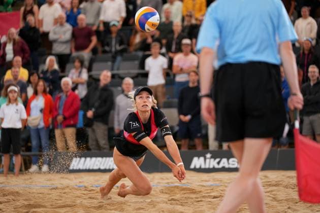 Sport Themen der Woche KW34 Sport Bilder des Tages Hamburg, Germany, August 25th 2024: Nina Brunner ( Switzerland ) during the Elite 16 Beachvolleyball Tournament 2024 at Stadium Am Rothenbaum in Hamburg, GERMANY. (Julia Kneissl SPP)  Copyright: xJuliaxKneisslx xSPPx spp-en-JuKnSp-JK_08822.jpeg