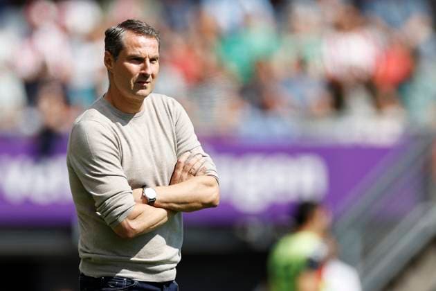 ROTTERDAM - Feyenoord coach Brian Priske during the Dutch Eredivisie match between Sparta Rotterdam and Feyenoord at Sparta Stadion Het Kasteel on August 25, 2024 in Rotterdam, Netherlands. ANP MAURICE VAN STEEN Dutch Eredivisie 2024 25 xVIxANPxSportx xxANPxIVx 506717788 originalFilename: 506717788.jpg