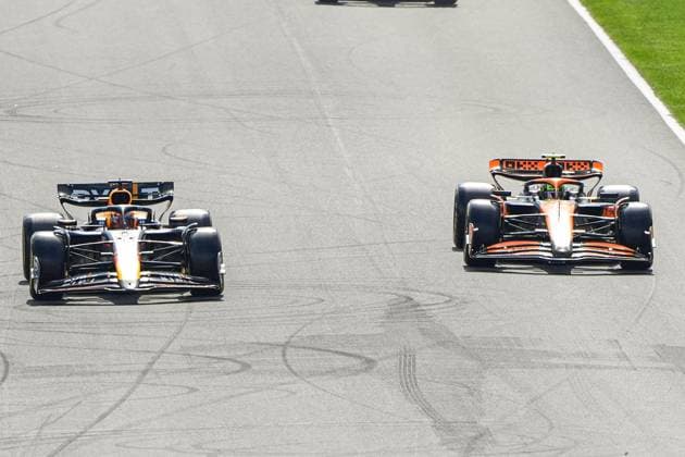 2024-08-25 F1 - Heineken Dutch GP - Grand Prix Race ZANDVOORT, NETHERLANDS - AUGUST 25: Max Verstappen of Red Bull Racing, Lando Norris of McLaren competing in the Grand Prix Race during F1 - Heineken Dutch GP on August 25, 2024 in Zandvoort, Netherlands. Zandvoort Netherlands Content not available for redistribution in The Netherlands directly or indirectly through any third parties. Copyright: xAndrexWeeningx