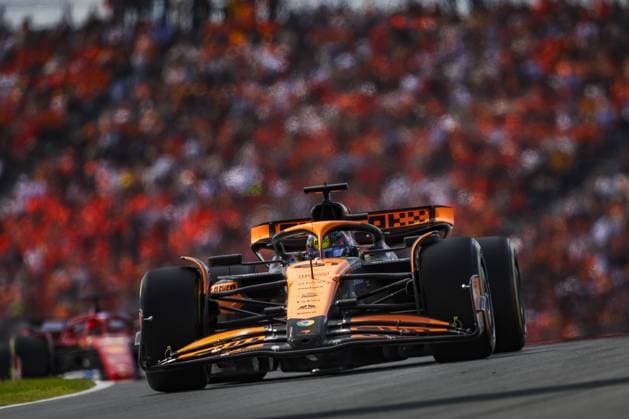 81 PIASTRI Oscar (aus), McLaren F1 Team MCL38, action during the Formula 1 Heineken Dutch Grand Prix 2024, 15th round of the 2024 Formula One World Championship, WM, Weltmeisterschaft from August 23 to 25, 2024 on the Circuit Zandvoort, in Zandvoort, Netherlands - F1 - DUTCH GRAND PRIX 2024 DPPI Panoramic  240825_R15_OLANDA_DP_AV3_9985_