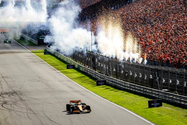 Sport Bilder des Tages ZANDVOORT - Lando Norris (McLaren) wins the F1 Grand Prix of the Netherlands at the Circuit of Zandvoort. ANP SEM VAN DER WAL xVIxANPxSportx xxANPxIVx 506726787 originalFilename: 506726787.jpg