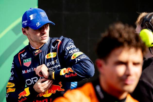 Sport Bilder des Tages ZANDVOORT - Max Verstappen (Red Bull Racing) and Lando Norris (McLaren) after the F1 Grand Prix of the Netherlands at the Circuit of Zandvoort. ANP REMKO DE WAAL xVIxANPxSportx xxANPxIVx 506727071 originalFilename: 506727071.jpg