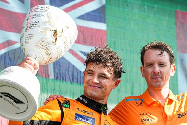 2024-08-25 F1 - Heineken Dutch GP - Trophy Ceremony ZANDVOORT, NETHERLANDS - AUGUST 25: Lando Norris of McLaren raises the trophy at the Trophy Ceremony during F1 - Heineken Dutch GP on August 25, 2024 in Zandvoort, Netherlands. Zandvoort Netherlands Content not available for redistribution in The Netherlands directly or indirectly through any third parties. Copyright: xAndrexWeeningx