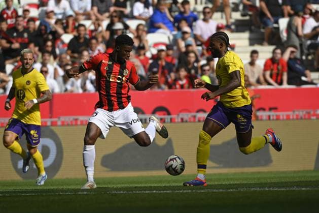 CHO Mohamed-ali (OGC Nice) and MCKENZIE Mark (TOULOUSE FC). OGC Nice vs Toulouse FC, Ligue 1 in Allianz Riviera, NICE, France, on August 25, 2024. FOOTBALL : OGC Nice vs Toulouse FC - Ligue 1 - 25 08 25 FredDides Panoramic 