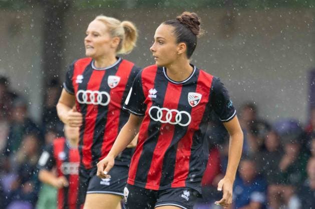 Ingolstadt, Deutschland 25. August 2024: 2. BL - Frauen - 2024 2025 - FC Ingolstadt 04 vs. 1. FC Nürnberg Im Bild: im Vordergrund Katharina Krist (FCI) MTV-Stadion Bayern Copyright: xFotostandx xSchaeferx