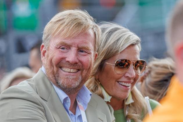 Seine Majestät König Willem-Alexander, König der Niederlande mit Ihrer Majestät Königin Máxima, Prinzessin der Niederlande, 25.08.2024, Zandvoort (Niederlande), Motorsport, Formel 1, Großer Preis der Niederlande 2024
