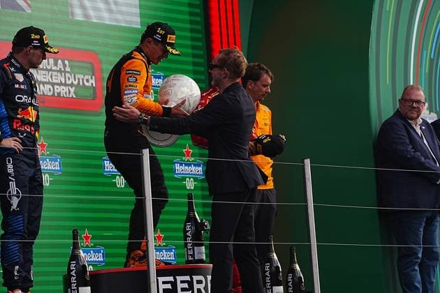 25.08.2024, Circuit Park Zandvoort, Zandvoort, FORMULA 1 HEINEKEN DUTCH GRAND PRIX 2024 , im Bild Sieger Lando Norris (GBR), McLaren F1 Team, 2.Platz für Max Verstappen (NLD), Oracle Red Bull Racing, 3.Platz für Charles Leclerc (MCO), Scuderia Ferrari HP Defodi-506_20240825_hbr_4454