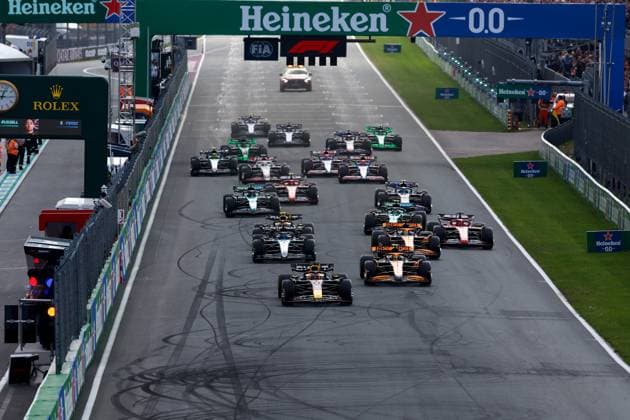 Start, 1 Max Verstappen (NLD, Oracle Red Bull Racing), 4 Lando Norris (GBR, McLaren Formula 1 Team), 63 George Russell (GBR, Mercedes-AMG Petronas F1 Team), 81 Oscar Piastri (AUS, McLaren Formula 1 Team), F1 Grand Prix of the Netherlands at Circuit Zandvoort on August 25, 2024 in Zandvoort, Netherlands. (Photo by HOCH ZWEI) Zandvoort Netherlands