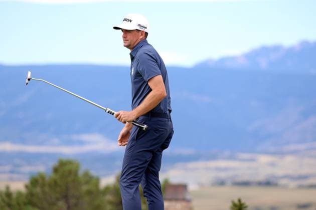 CASTLE ROCK, CO - AUGUST 25: PGA, Golf Herren golfer Keegan Bradley warms up on the practice putting green during the final round of the PGA FedExCup BMW Championship on August 25th, 2024, at Castle Pines Golf Club in Castle Rock, Colorado. (Photo by Brian Spurlock Icon Sportswire) GOLF: AUG 25 PGA FedExCup Playoffs - BMW Championship EDITORIAL USE ONLY Icon24082531