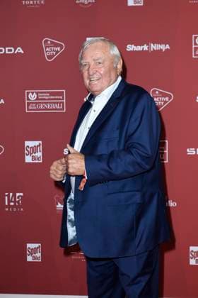 Ulli Wegner bei der Ankunft zu der Preisverleihung des BILD-Award am 26.08.2024 in der Fischauktionshalle in Hamburg