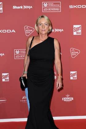 Heidi Beckenbauer bei der Ankunft zu der Preisverleihung des BILD-Award am 26.08.2024 in der Fischauktionshalle in Hamburg