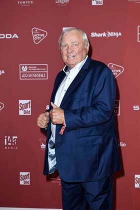 Ulli Wegner bei der Ankunft zu der Preisverleihung des BILD-Award am 26.08.2024 in der Fischauktionshalle in Hamburg