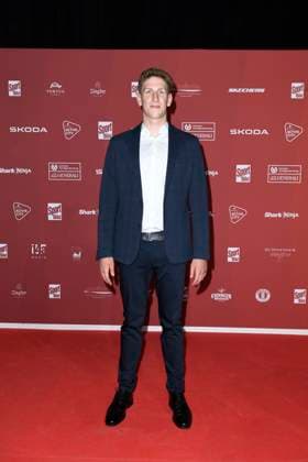 Lukas Märtens (Goldmedaille 2024 Olympiasieger) bei der Ankunft zu der Preisverleihung des BILD-Award am 26.08.2024 in der Fischauktionshalle in Hamburg