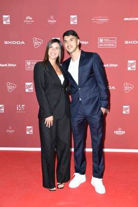NAME bei der Ankunft zu der Preisverleihung des BILD-Award am 26.08.2024 in der Fischauktionshalle in Hamburg