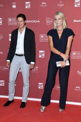 Marcus Höfl und Maria Höfl-Riesch bei der Ankunft zu der Preisverleihung des BILD-Award am 26.08.2024 in der Fischauktionshalle in Hamburg