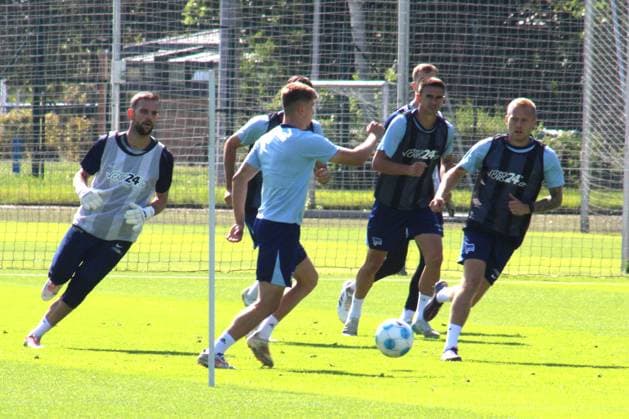 DEU, DFL, 2. FBL Hertha BSC, Training, 27.08.2024, Sportforum, Berlin, DEU, DFL, 2. FBL Hertha BSC, Training, im Bild Neuzugang, Jon Dagur Thorsteinsson (Hertha-BSC) DFL - regulations prohibit any use of Photographs as image sequences and or quasi-video Foto: Juergen Engler nordphoto GmbH