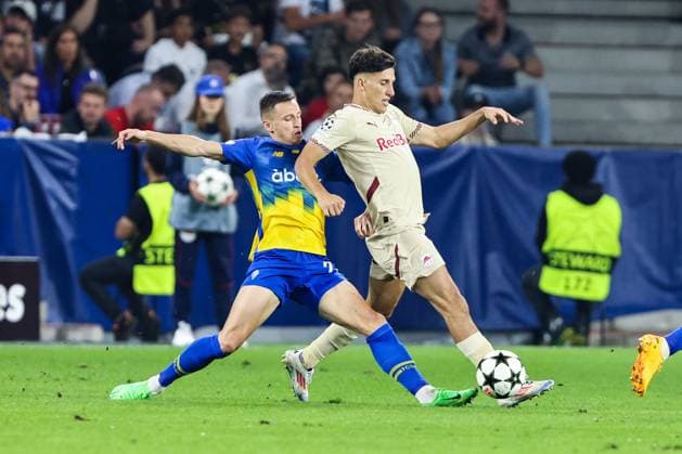 SOCCER - UEFA CL, RBS vs Kyiv SALZBURG,AUSTRIA,27.AUG.24 - SOCCER - UEFA Champions League, qualification, Red Bull Salzburg vs FC Dynamo Kyiv. Image shows Vladyslav Kabaiev (Kyiv) and Nicolas Capaldo (RBS).  GEPAxpictures xMathiasxMandl