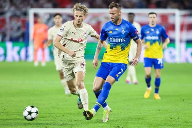 SOCCER - UEFA CL, RBS vs Kyiv SALZBURG,AUSTRIA,27.AUG.24 - SOCCER - UEFA Champions League, qualification, Red Bull Salzburg vs FC Dynamo Kyiv. Image shows Maurits Kjaergaard (RBS) and Andriy Yarmolenko (Kyiv).  GEPAxpictures xMathiasxMandl