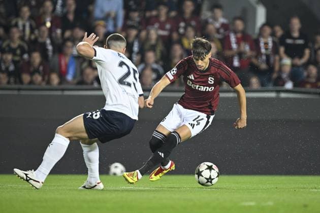 From left Gabriel Busanello of Malmo and Veljko Birmancevic of Sparta during the Football Champions League 4th qualifying round Return match: Sparta Prague vs Malmo FF in Prague, Czech Republic, August 27, 2024. (CTKxPhoto KaterinaxSulova) CTKPhotoP2024082707022  CTKPhotoP2024082707022