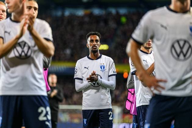 240827 Taha Ali of Malmö FF looks dejected during the UEFA Champions League football match between Sparta Prague and Malmö FF on August 27, 2024 in Prague. Photo: Mathilda Ahlberg BILDBYRAN kod MA MA0710 fotboll football soccer fotball champions league sparta prag malmö ff bbeng bbauto depp Copyright: MATHILDAxAHLBERG BB240827MA148