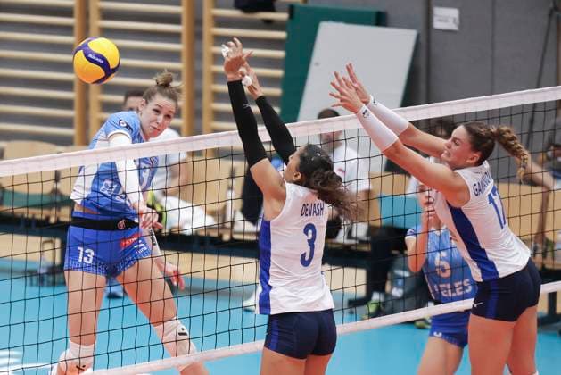 Volleyball, EM Quali, Frauen, Slowenien - Israel (240828) -- LJUBLJANA, Aug. 28, 2024 -- Nika Milosic (L) of Slovenia spikes the ball during the CEV Eurovolley 2026 Women Qualification between Slovenia and Israel in Ljubljana, Slovenia, Aug. 27, 2024. (Photo by Zeljko Stevanic Xinhua) (SP)SLOVENIA-LJUBLJANA-VOLLEYBALL-CEV EUROVOLLEY 2026-QUALIFICATION-WOMEN-SLOVENIA VS ISRAEL ZhouxYue 