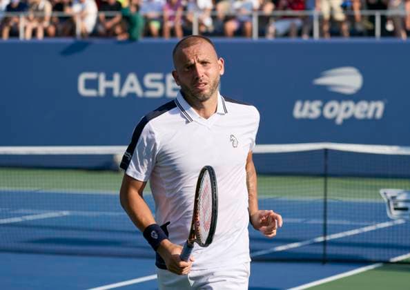 US Open Tennis 2024 Dan Evans runs to the back of the court during the longest match in US Open history in the first round on court 6 at the 2024 US Open Tennis Championships at the National Tennis centre, New York, New York, 27 Aug 2024., Credit:Peter van den Berg Avalon USA, New York, New York, National Tennis Centre  Copyright: xPeterxvanxdenxBergx xAvalonx 0901956094