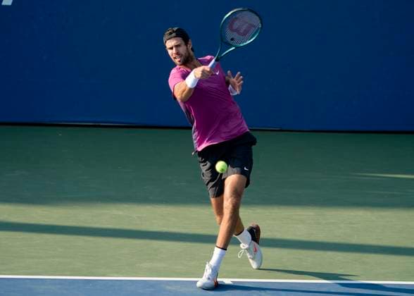 US Open Tennis 2024 Karen Khachanov plays a forehand against Daniel Evans (GBR) during the longest match in US Open history in the first round on court 6 at the 2024 US Open Tennis Championships at the National Tennis centre, New York, New York, 27 Aug 2024., Credit:Peter van den Berg Avalon USA, New York, New York, National Tennis Centre  Copyright: xPeterxvanxdenxBergx xAvalonx 0901956162