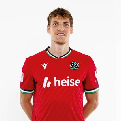 Max Christiansen, Hannover 96. Porträttermin Saison 2024 2025 2. BL Bundesliga Copyright: Hannover 96 Lars Kaletta; Fussball GER Porträt Vorstellung Präsentation Pressetermin Headshot Headshots xptt