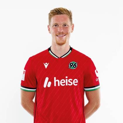 Marcel Halstenberg, Hannover 96. Porträttermin Saison 2024 2025 2. BL Bundesliga Copyright: Hannover 96 Lars Kaletta; Fussball GER Porträt Vorstellung Präsentation Pressetermin Headshot Headshots xptt
