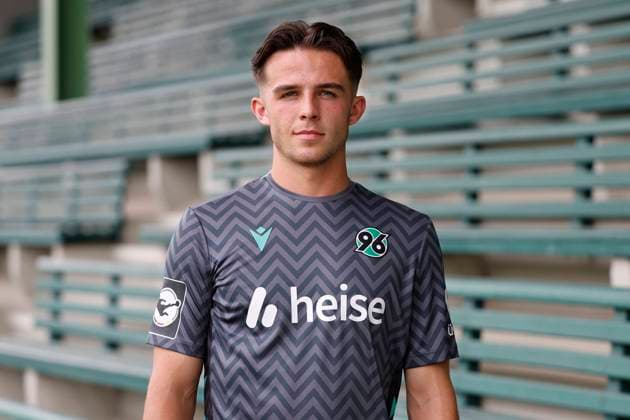 Fußball, 3. Liga, Hannover 96 II Porträttermin 2024 2025 Torhüter Luca Joel Grimpe, Hannover 96 II. U23 U 23, Porträttermin Saison 2024 2025 3. Liga Copyright: Hannover 96 Lars Kaletta; Fussball GER Porträt Vorstellung Präsentation Pressetermin Headshot Headshots xptt