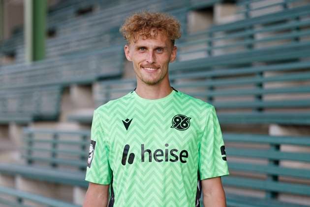 Fußball, 3. Liga, Hannover 96 II Porträttermin 2024 2025 Torhüter Norman Quindt, Hannover 96 II. U23 U 23, Porträttermin Saison 2024 2025 3. Liga Copyright: Hannover 96 Lars Kaletta; Fussball GER Porträt Vorstellung Präsentation Pressetermin Headshot Headshots xptt