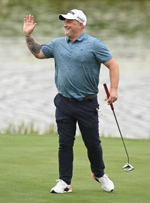 Darren Gough on the 18th Green celebrates Betfred British Masters 2024, Pro-Am, Golf, The Belfry, Sutton Coldfield, UK - 28 Aug 2024  Copyright: xGreigxCowie Shutterstockx 14672195y