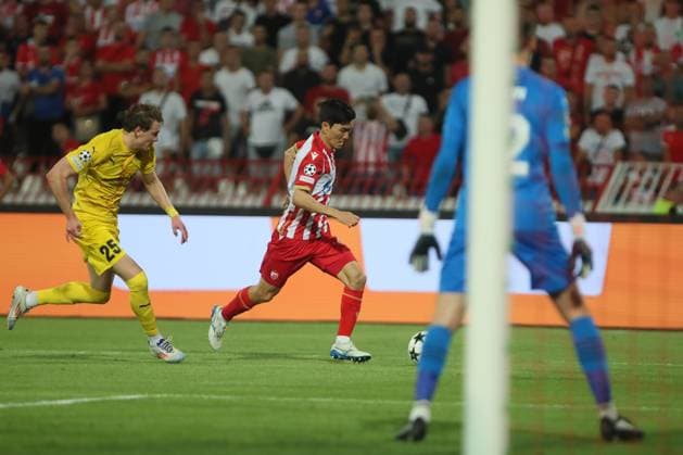 CRVENA ZVEZDA vs BODE GLIMT INBEOM HWANG, Red Star football player at the UEFA Champions League qualification match against Bodo Glimt at the Rajko Mitic Stadium, Belgrade 28.08.2024. Ivica Veselinov MN PRESS Football, Champions League, Red Star, Bodo Glimt, Qualifications Belgrade Stadion Rajko Mitic Serbia Copyright: xIvicaxVeselinovx xMNxPressx