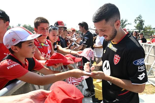 AC Monza s player Patrick Ciurria with Fans at the Autodromo, Monza Italy - Thursday, August 29, 2024. - Soccer, (Photo AC Monza LaPresse by Studio Buzzi)  Copyright: xACxMonzax xLaPressexbyxStudioxBux