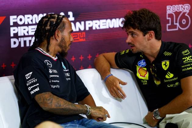 Lewis Hamilton of Great Britain and Mercedes and Charles Leclerc of Monaco and Ferrari gestikuliert, Gestik, Previews, F1 Grand Prix of Italy, Autodromo Nazionale Monza am 29. August 2024 in Monza, Italy. (Foto von Diogo Cardoso DeFodi Images) Lewis Hamilton of Great Britain and Mercedes and Charles Leclerc of Monaco and Ferrari gesture towards each other during the press conference, PK, Pressekonferenz Previews, F1 Grand Prix of Italy, Autodromo Nazionale Monza on August 29, 2024 in Monza, Italy. (Photo by Diogo Cardoso DeFodi Images) Defodi-645_f1ita20240829_0432