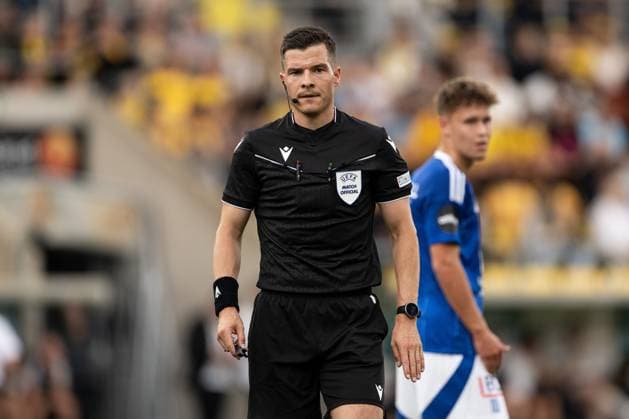 240829 Referee Harm Osmers during the UEFA Europa League playoff between Elfsborg and Molde on August 29, 2024 in Boras. Photo: Jörgen Jarnberger BILDBYRAN COP 112 JJ0394 fotboll football soccer fotball uefa europa league playoff elfsborg molde bbeng Copyright: JÖRGENxJARNBERGER BB240829JJ022
