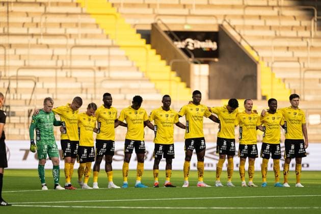 240829 Players of Elfsborg during a moment of silence for Sven-Göran Eriksson ahead of the UEFA Europa League playoff between Elfsborg and Molde on August 29, 2024 in Boras. Photo: Jörgen Jarnberger BILDBYRAN COP 112 JJ0394 fotboll football soccer fotball uefa europa league playoff elfsborg molde bbeng Copyright: JÖRGENxJARNBERGER BB240829JJ037