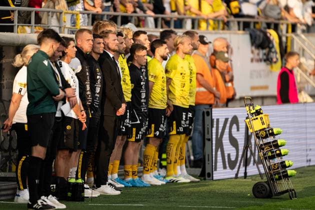 240829 Players of Elfsborg during a moment of silence for Sven-Göran Eriksson ahead of the UEFA Europa League playoff between Elfsborg and Molde on August 29, 2024 in Boras. Photo: Jörgen Jarnberger BILDBYRAN COP 112 JJ0394 fotboll football soccer fotball uefa europa league playoff elfsborg molde bbeng Copyright: JÖRGENxJARNBERGER BB240829JJ038