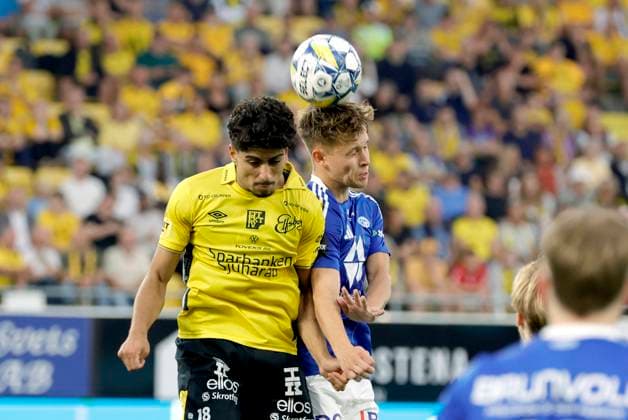 BORAS, SVERIGE 20240829 Elfsborgs Ahmed Qasem i en nickduell mot Moldes Mads Enggard under torsdagens kvalmatch till Europa League mellan IF Elfsborg och Molde FK pa Boras Arena. BORAS SVERIGE x9200x